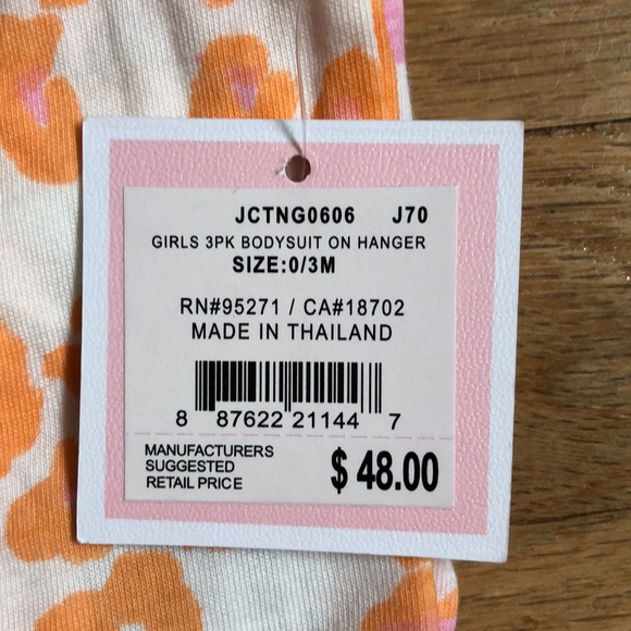 Juicy Couture set of 3 baby onesie’s - Picture 5 of 6